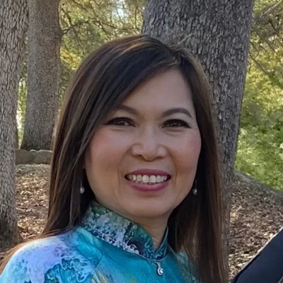 A headshot photo of Dr. Tina Le